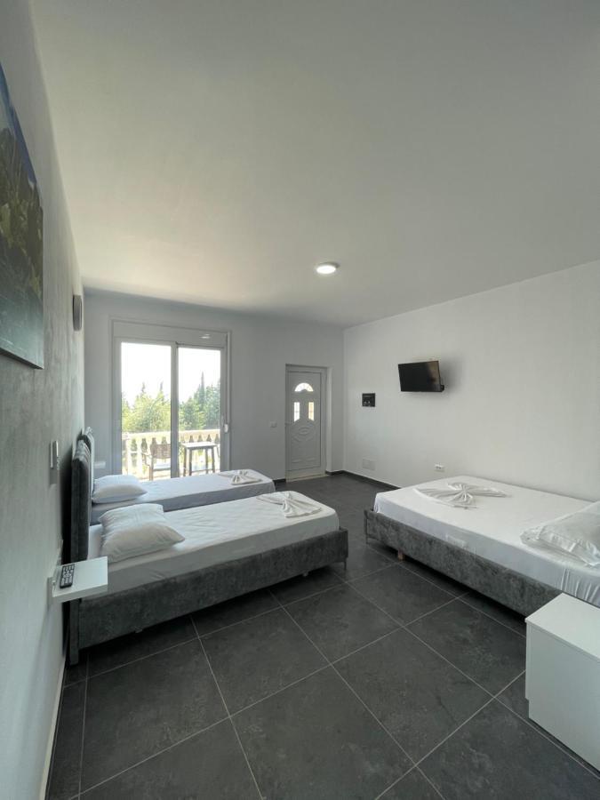 Essos Villas Dhërmi Buitenkant foto