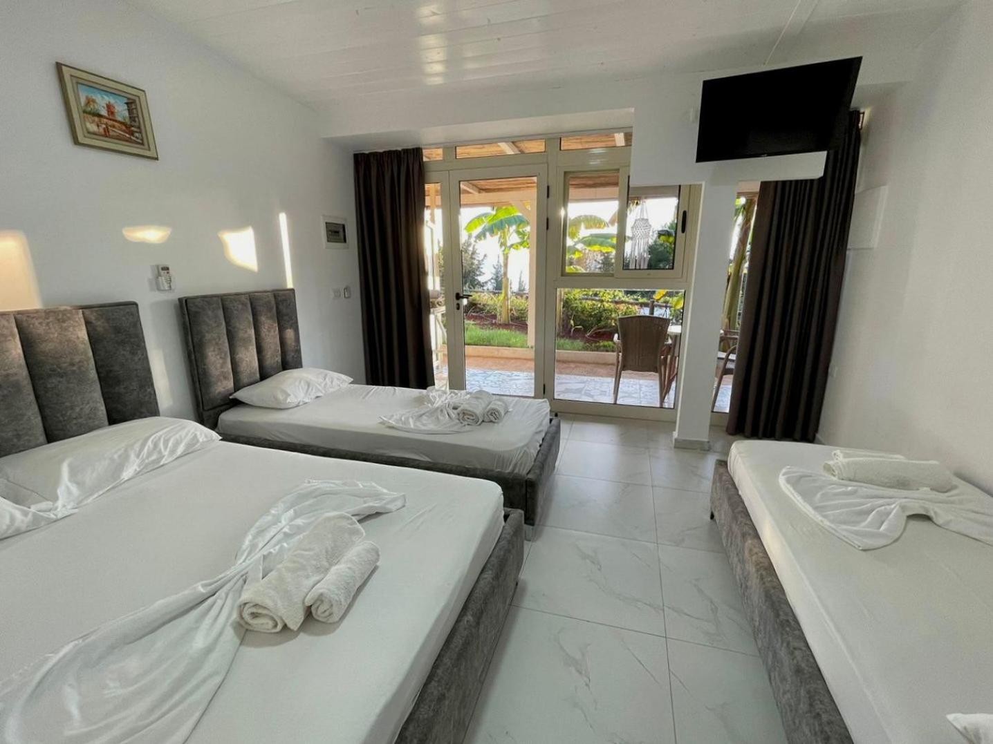 Essos Villas Dhërmi Buitenkant foto
