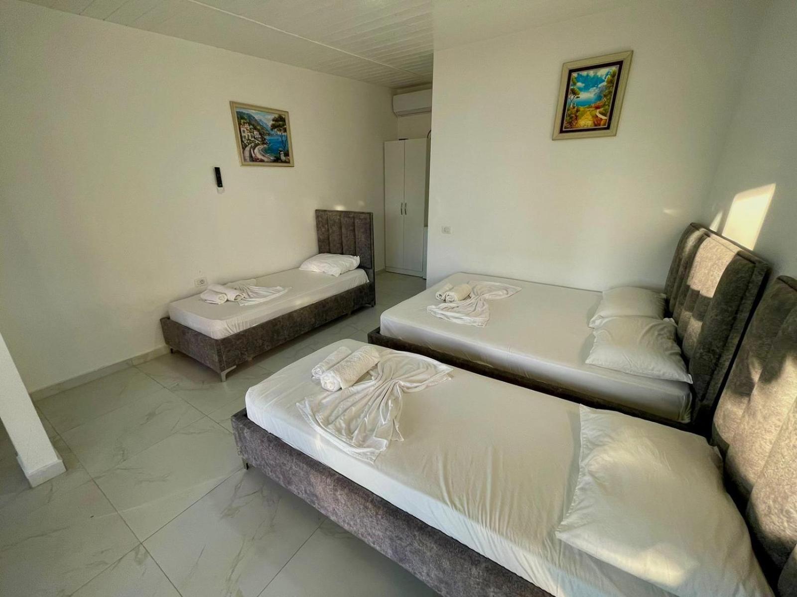 Essos Villas Dhërmi Buitenkant foto