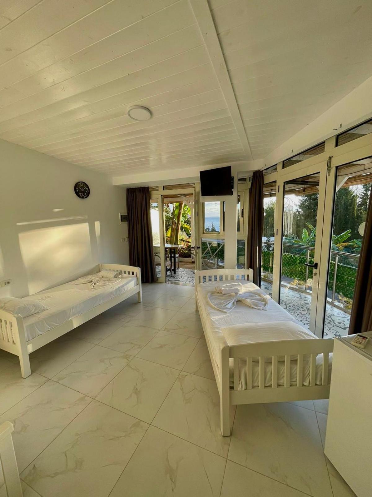 Essos Villas Dhërmi Buitenkant foto