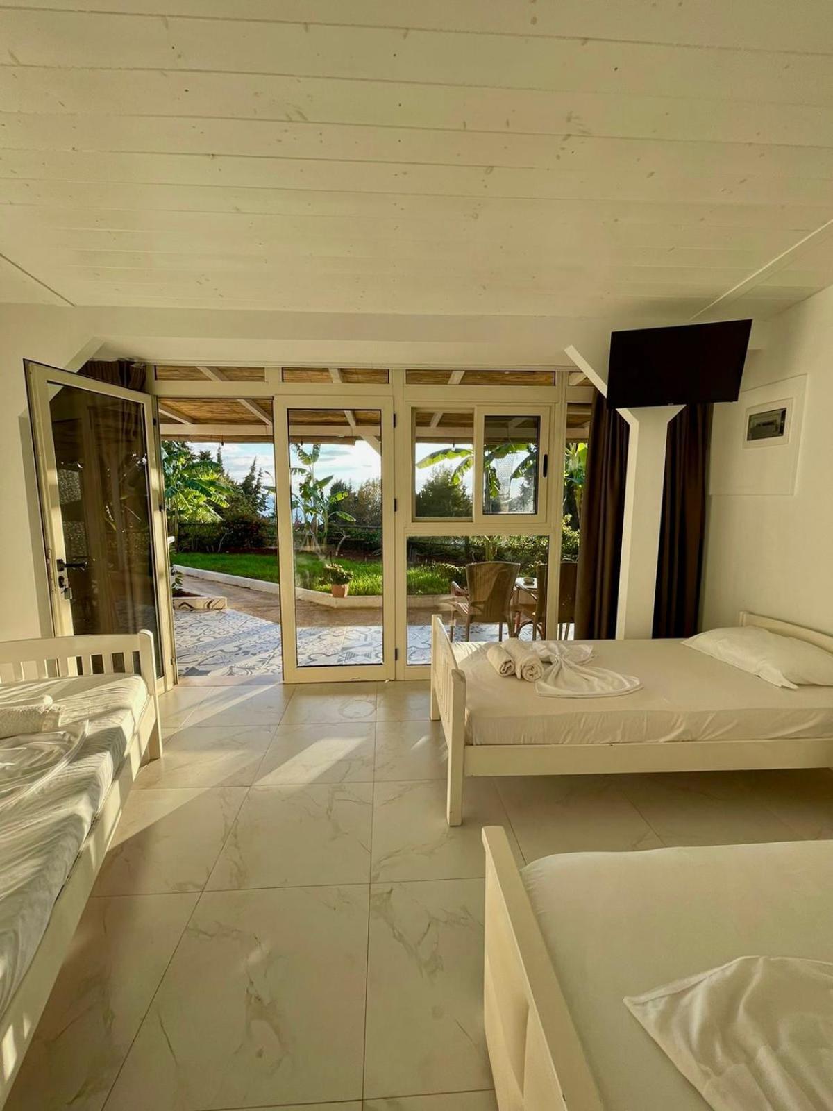 Essos Villas Dhërmi Buitenkant foto