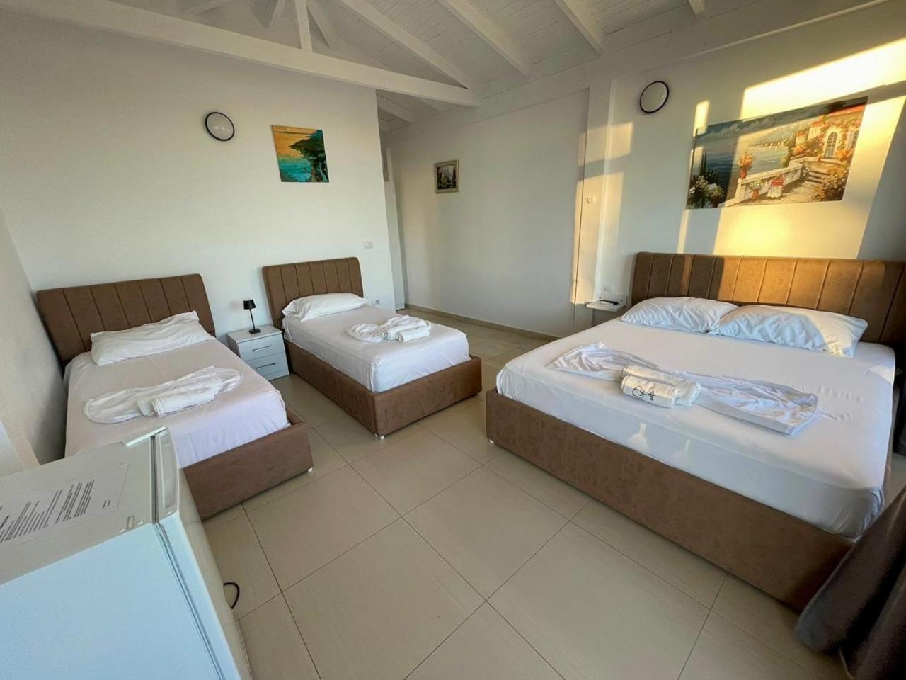 Essos Villas Dhërmi Buitenkant foto