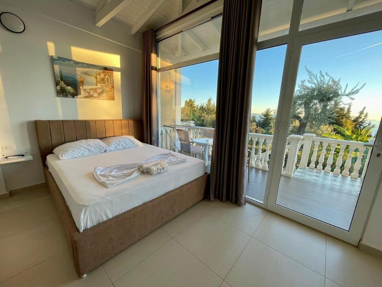 Essos Villas Dhërmi Buitenkant foto