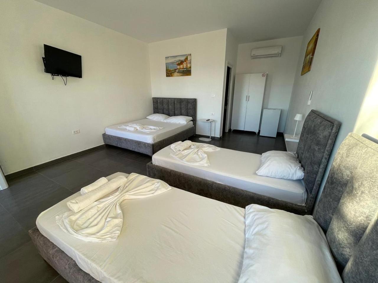Essos Villas Dhërmi Buitenkant foto